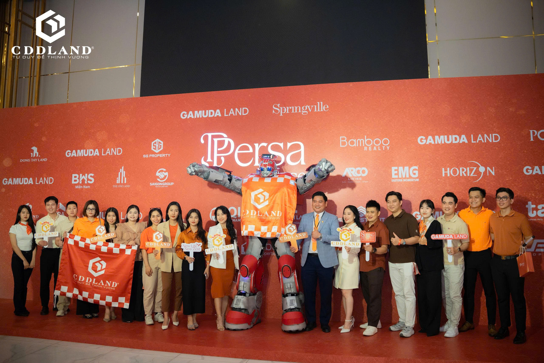 Persa Place kick-off sôi động, Châu Đại Dương sẵn sàng tăng tốc – bùng nổ giao dịch